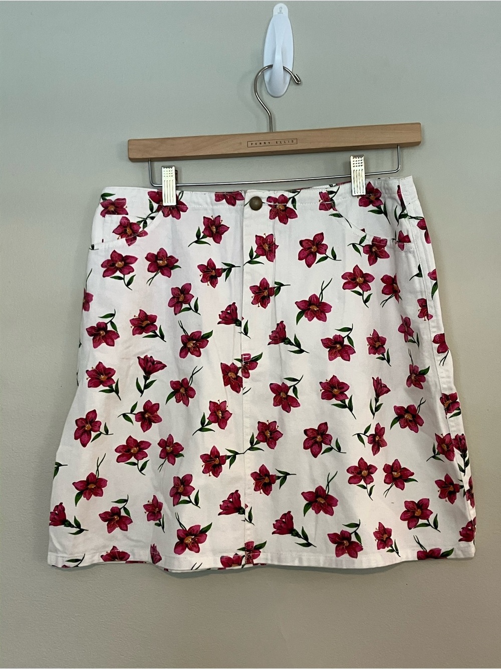 Vintage Elements Floral White Denim Skirt